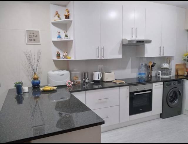 2 BEDROOM APARTMENT RENTED IN ST GEORGES PARK